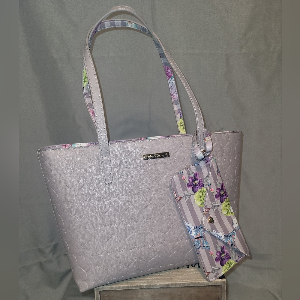 NWT Betsey Johnson Grey Heart Quilt Tote Floral Butterfly 3 Compartment